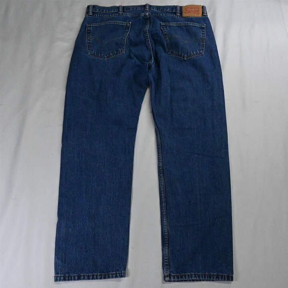 Levi's 40 x 32 505 Regular Fit Straight Leg Medium Stonewash Denim Jeans - Picture 5 of 5